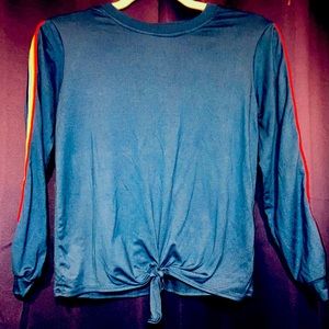 Long sleeved shirt with tie in front